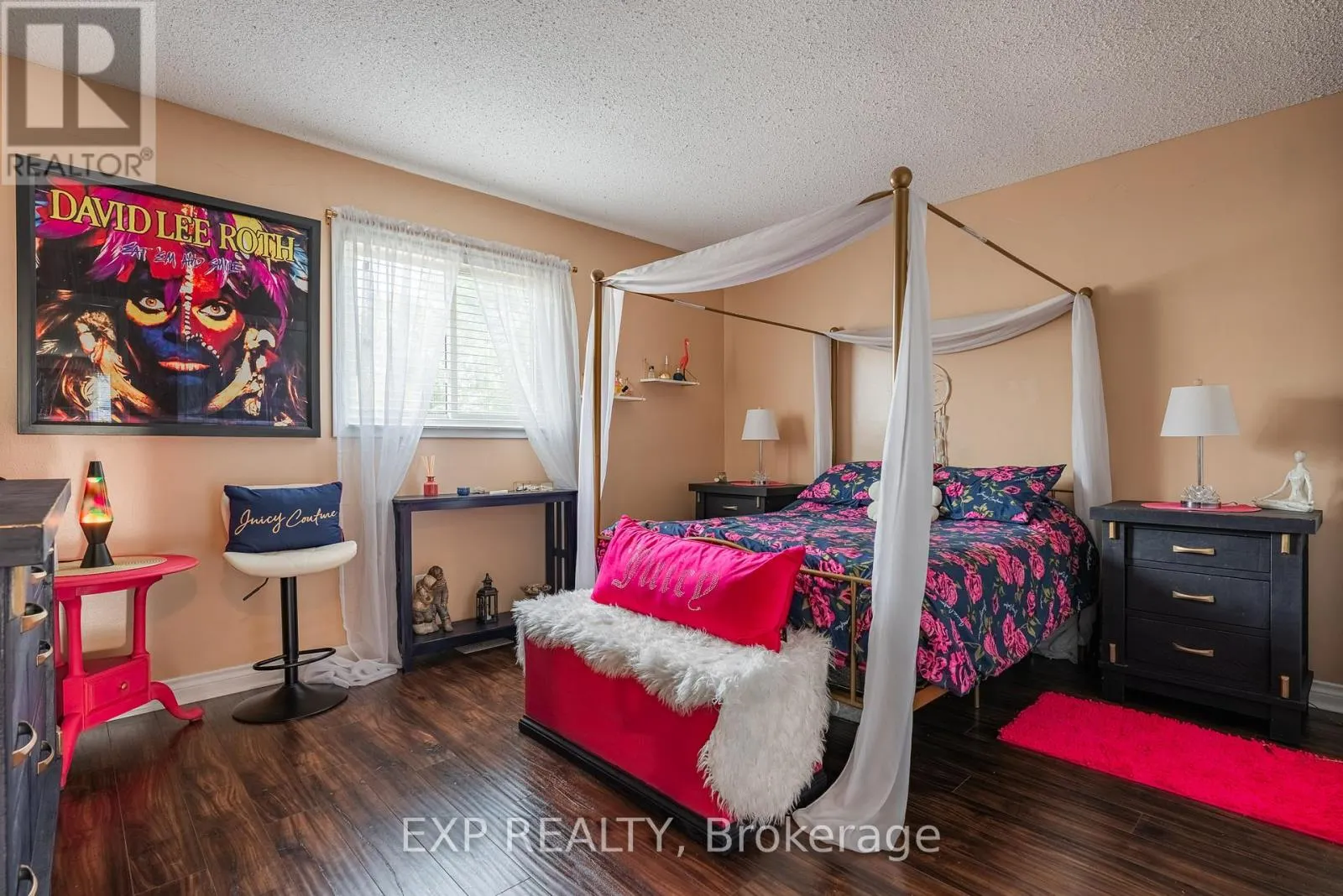 213 NORTHWOOD DRIVE