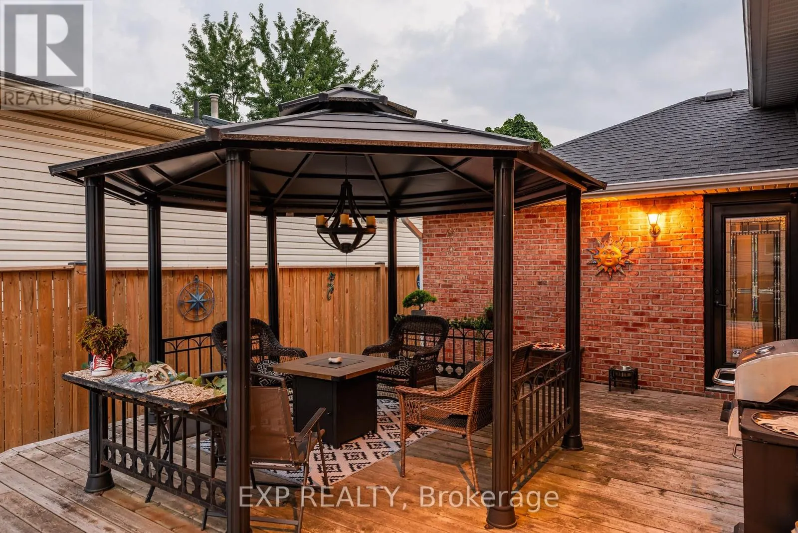 213 NORTHWOOD DRIVE