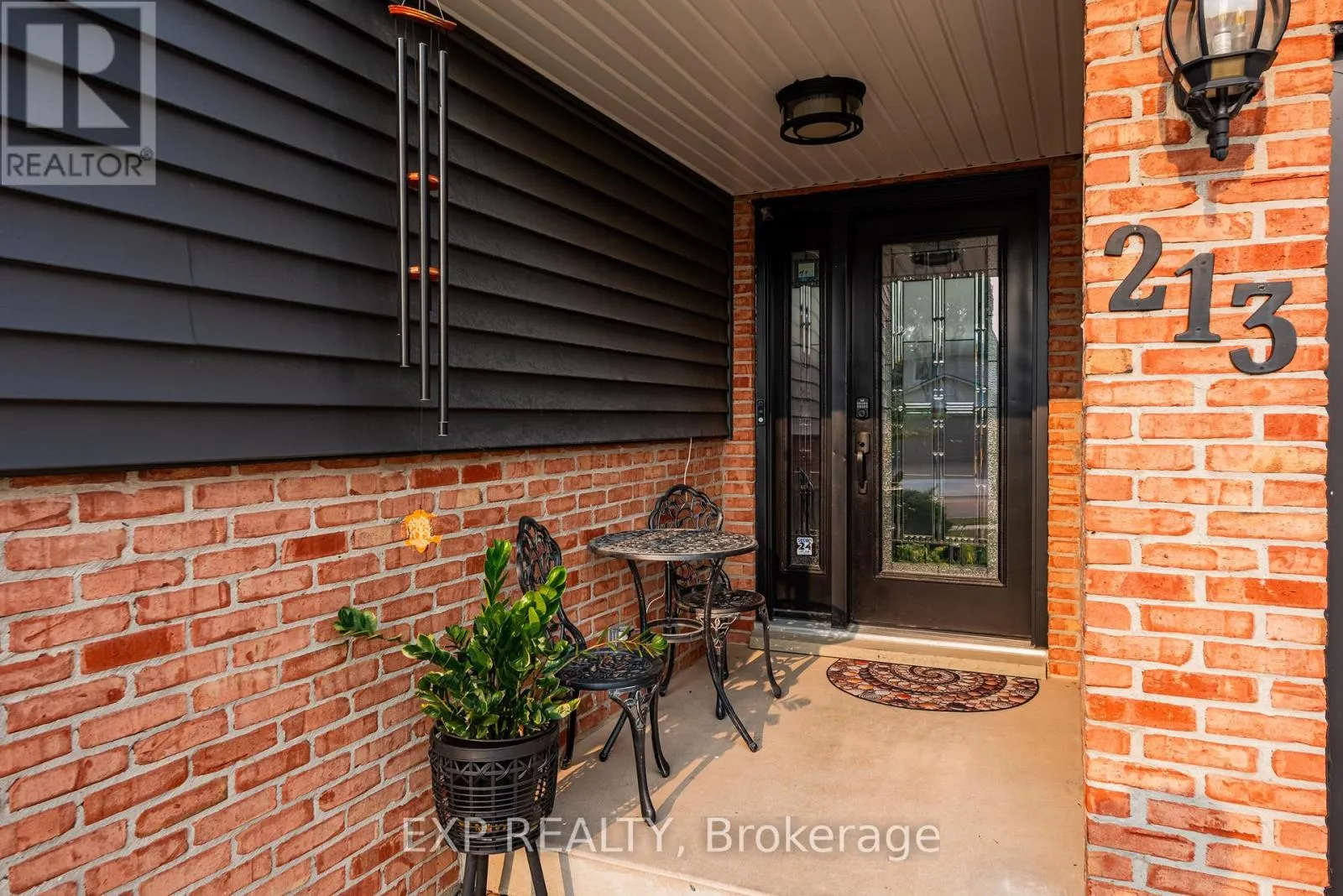 213 NORTHWOOD DRIVE