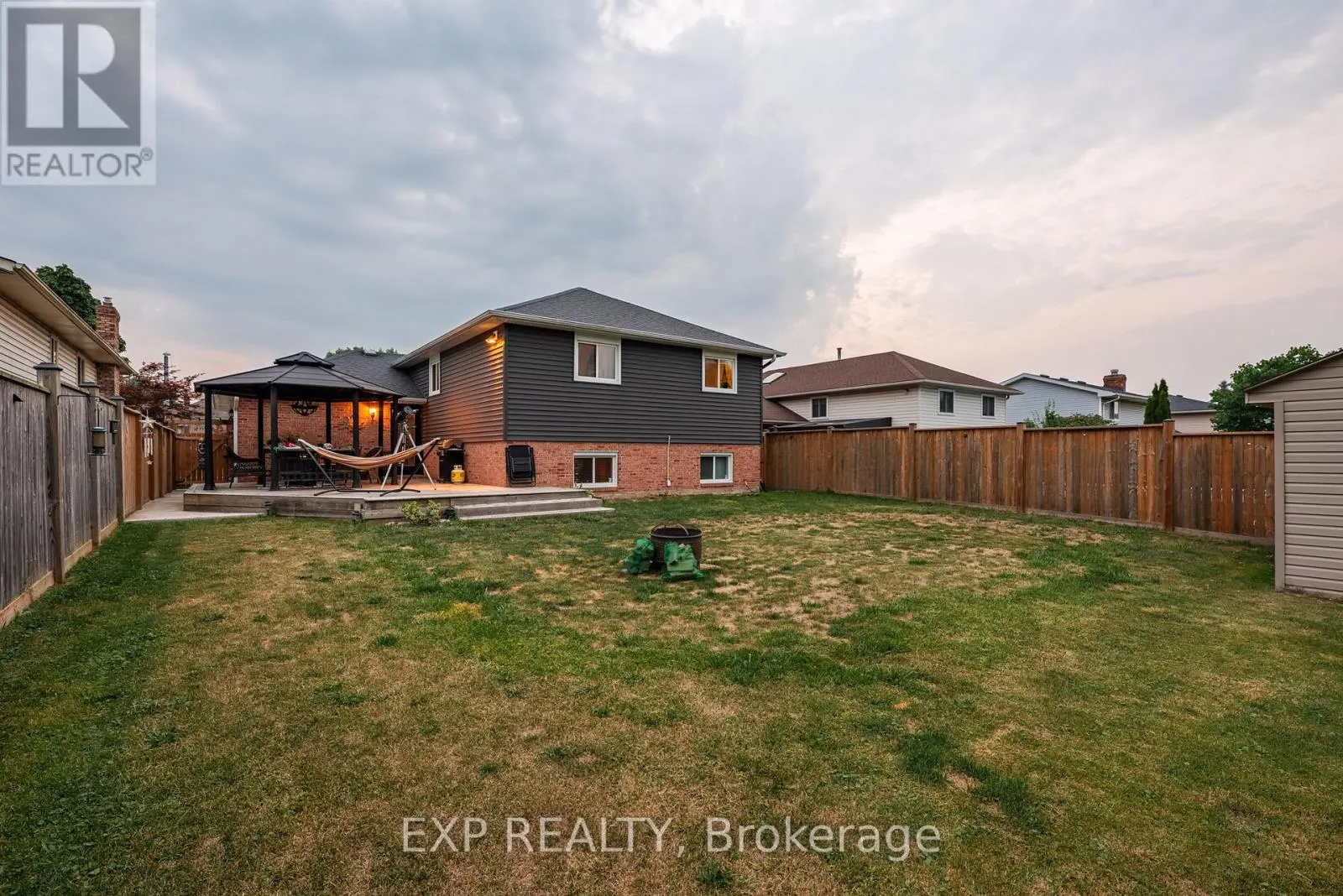 213 NORTHWOOD DRIVE
