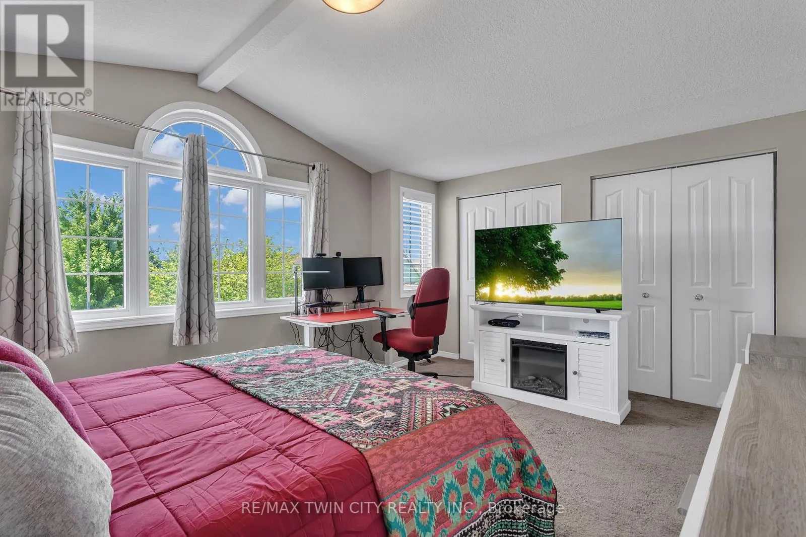4 ORCHID CRESCENT