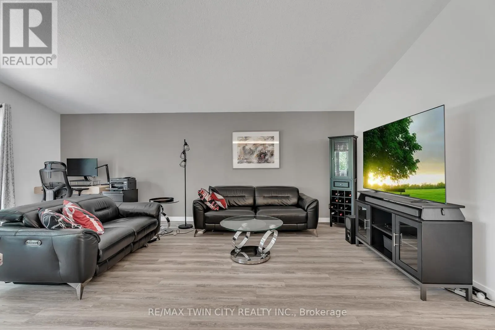 4 ORCHID CRESCENT