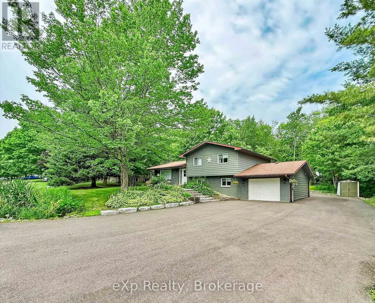104 MEADOW HEIGHTS DRIVE