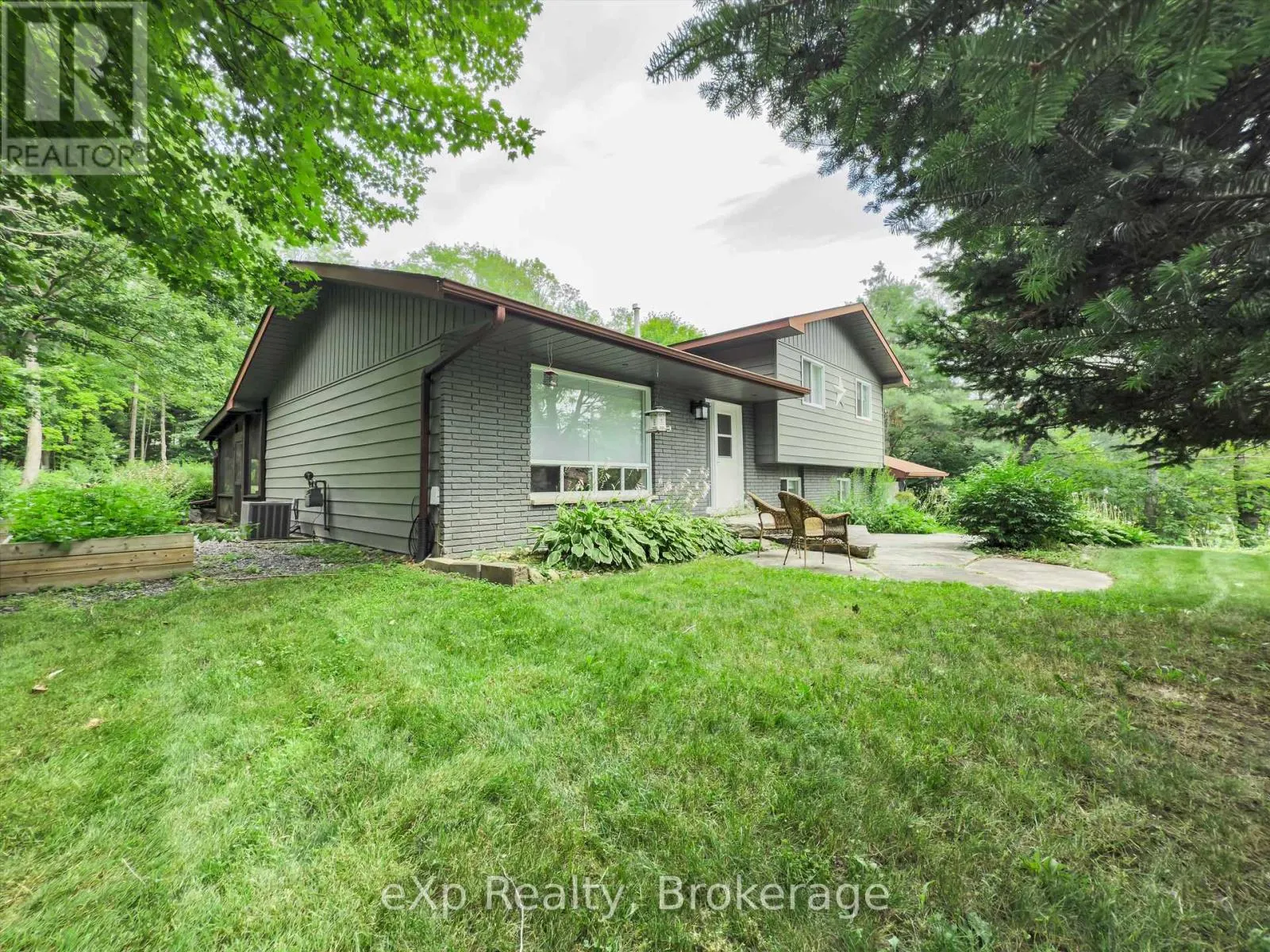 104 MEADOW HEIGHTS DRIVE