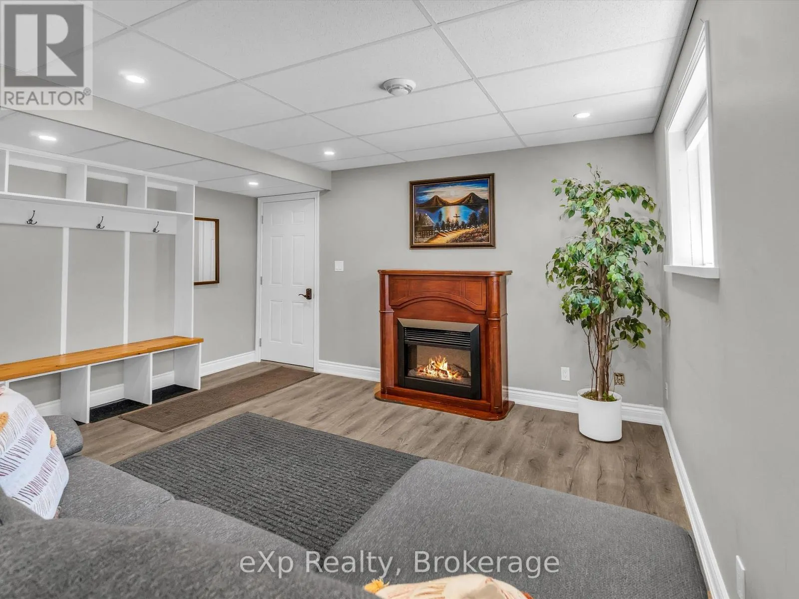 104 MEADOW HEIGHTS DRIVE