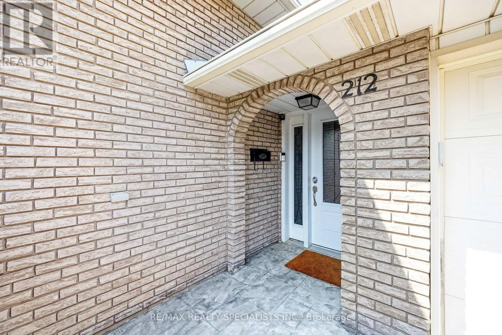 212 MEMORIAL AVENUE