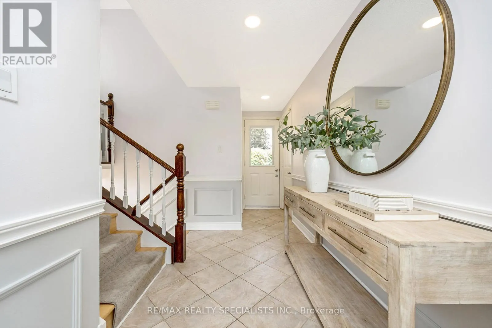 212 MEMORIAL AVENUE