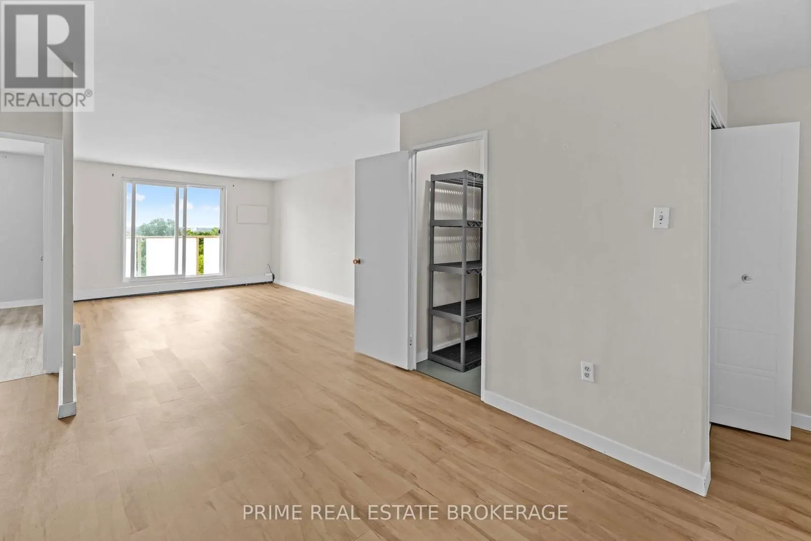907 - 563 MORNINGTON AVENUE, #907