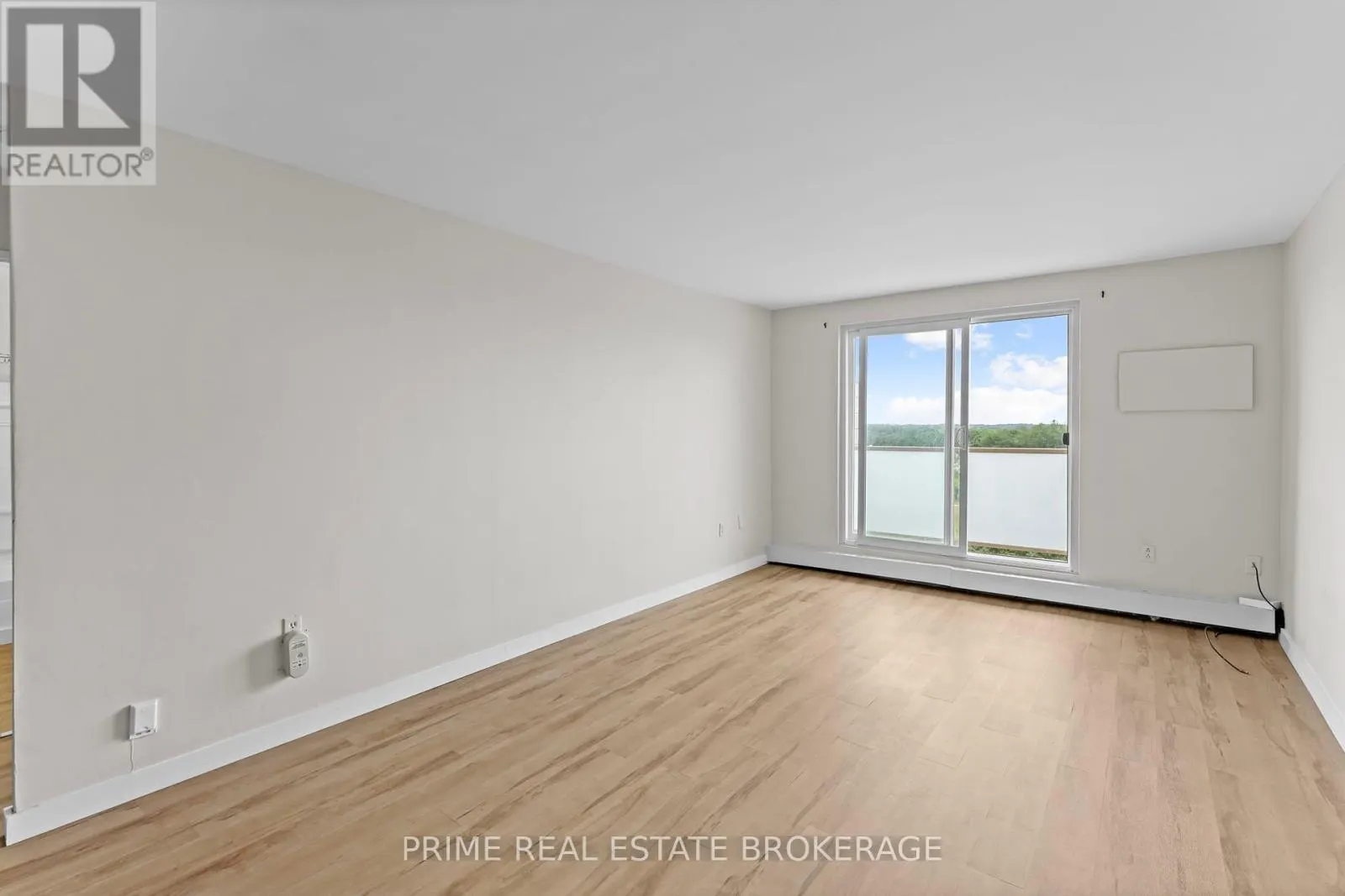 907 - 563 MORNINGTON AVENUE, #907