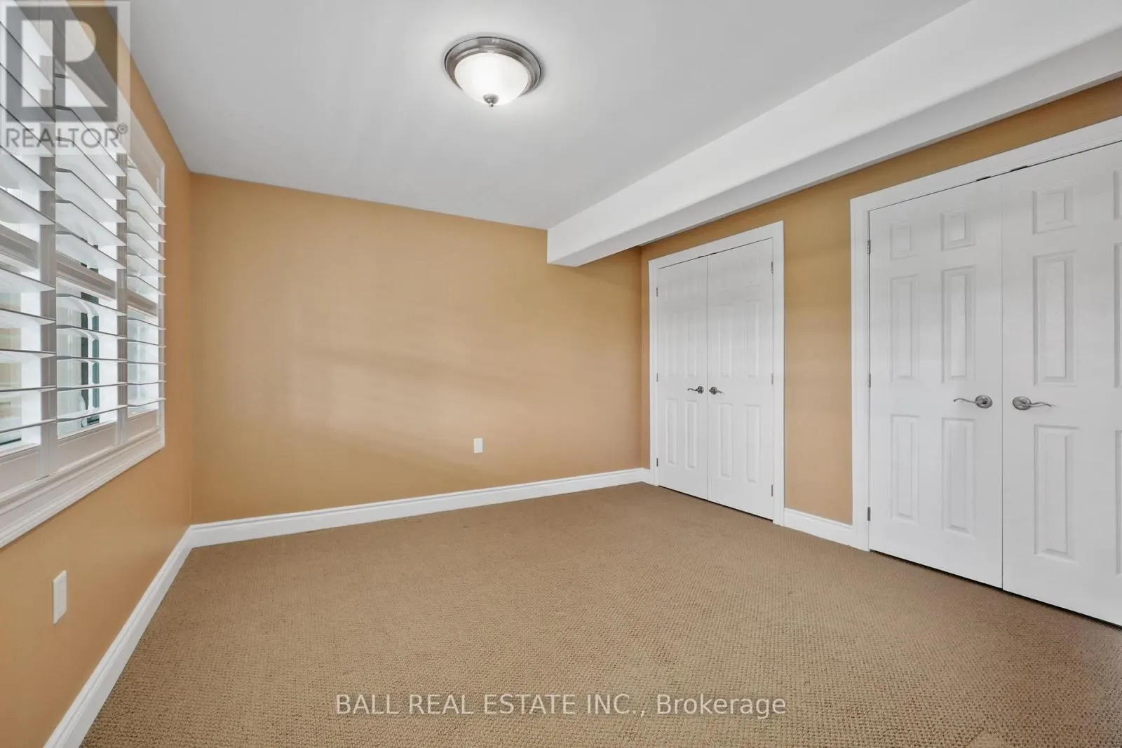 87 - 89 VILLAGE CRESCENT S, #87
