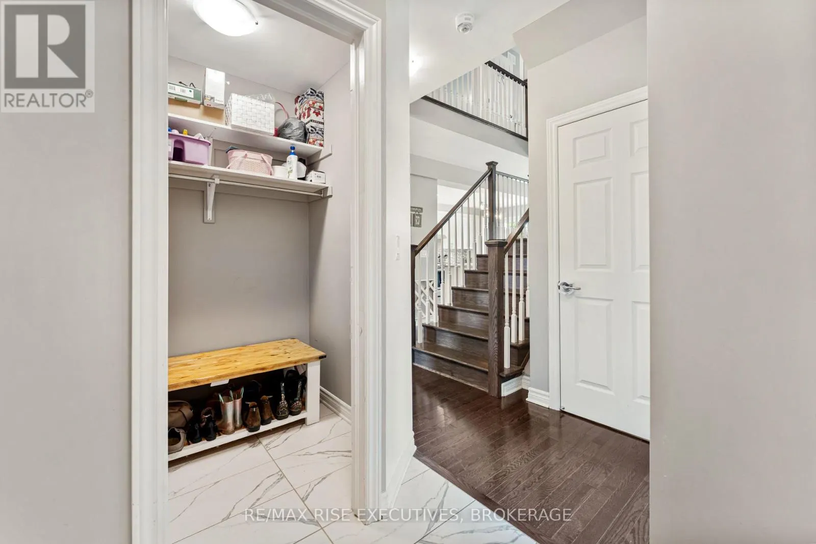 1118 WOODHAVEN DRIVE