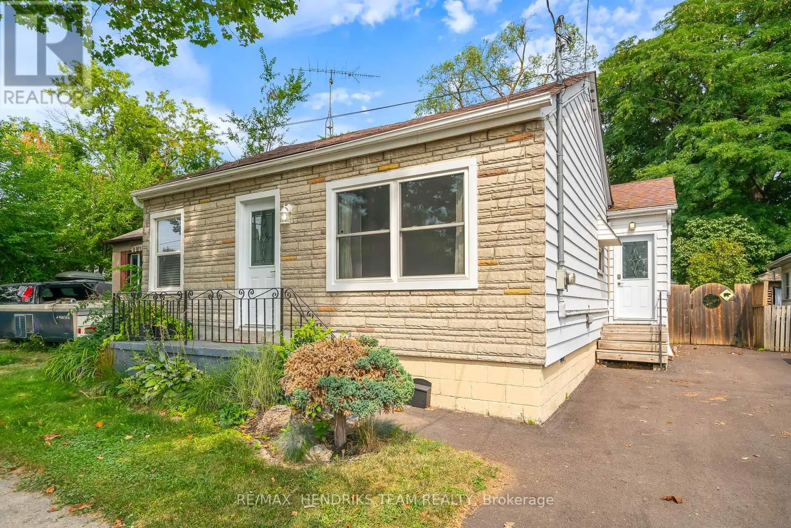 7 ELMWOOD AVENUE