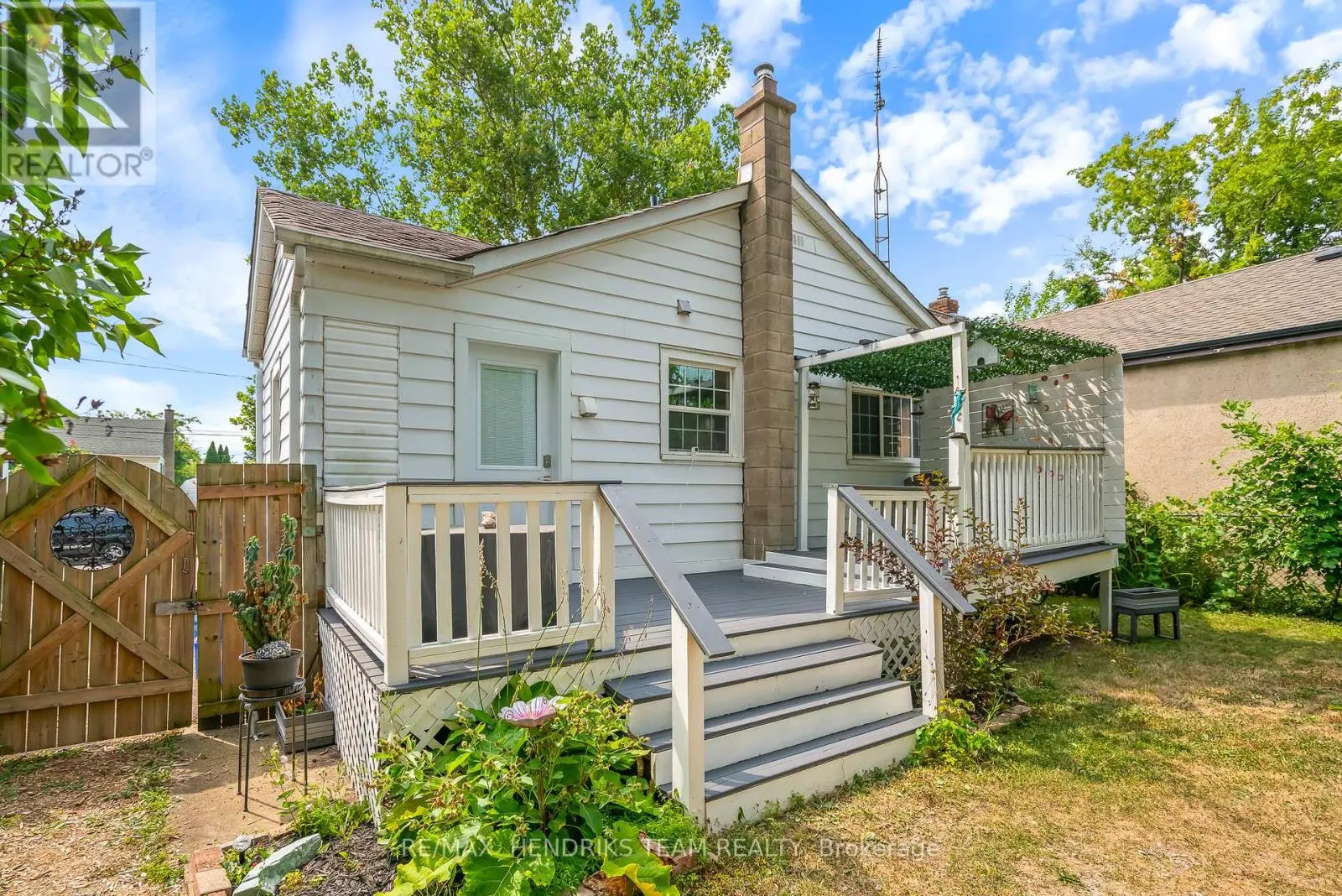 7 ELMWOOD AVENUE