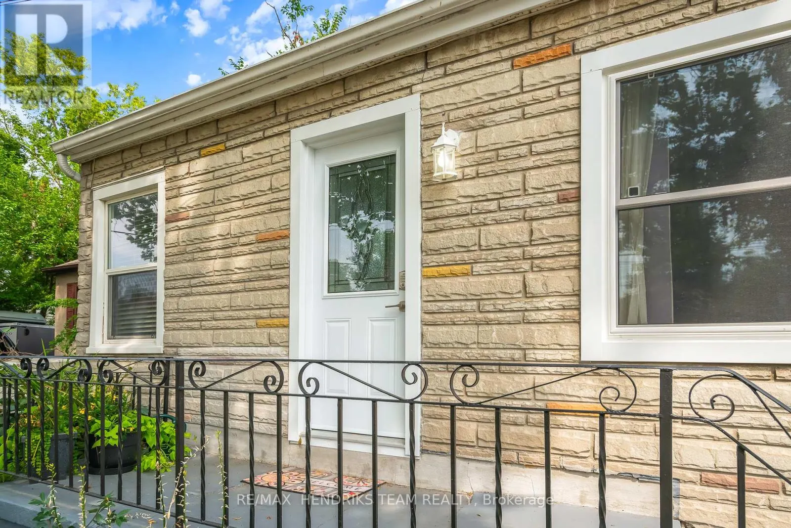 7 ELMWOOD AVENUE