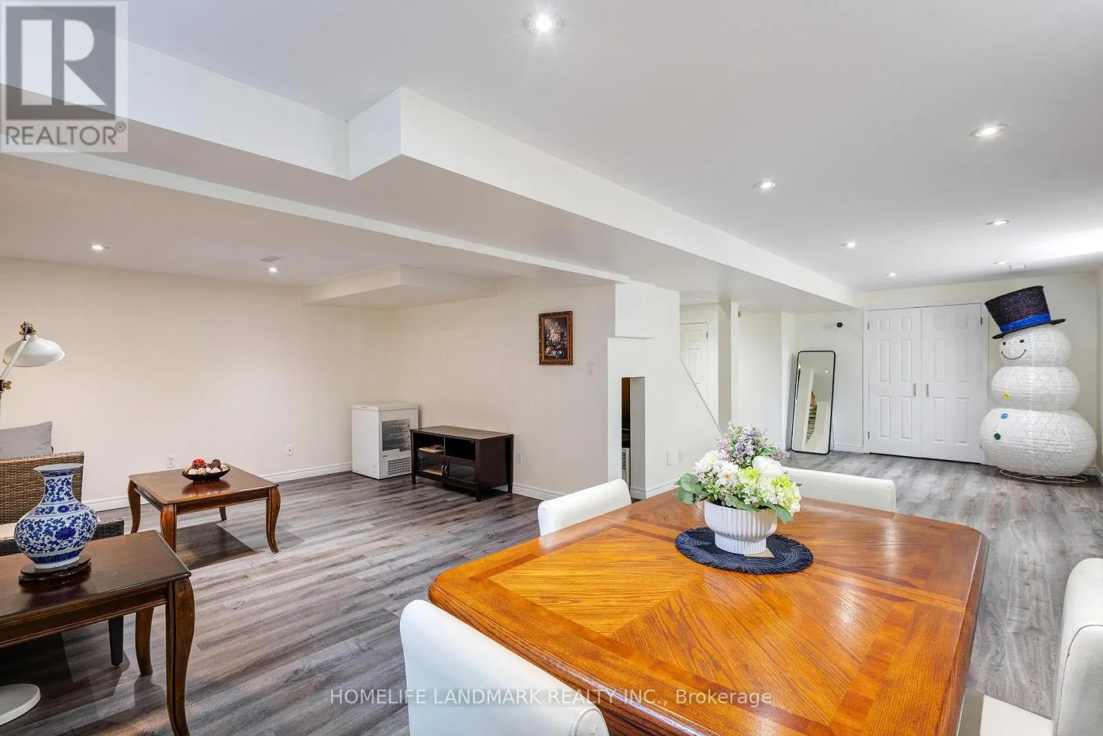 525 LEIGHLAND DRIVE