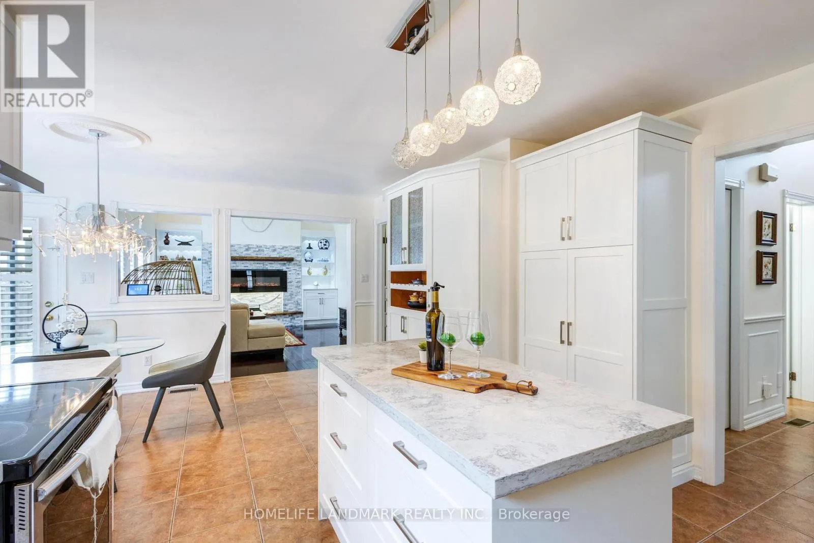 525 LEIGHLAND DRIVE