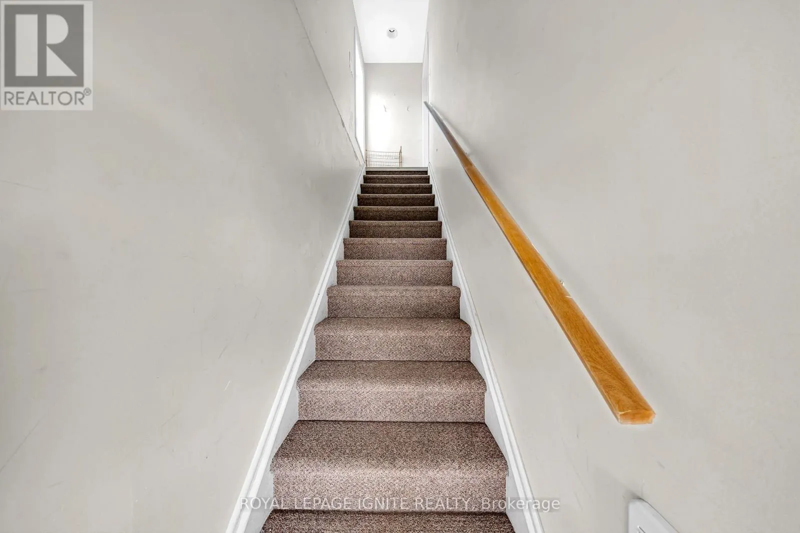 327 SPRUCE STREET