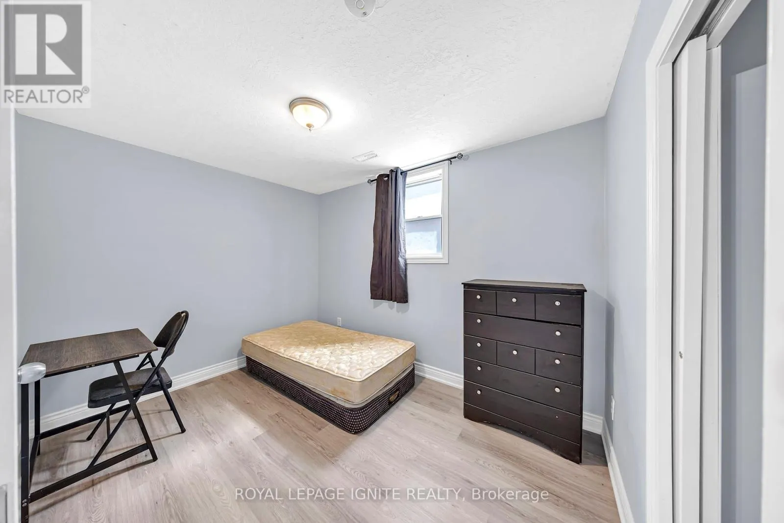 327 SPRUCE STREET