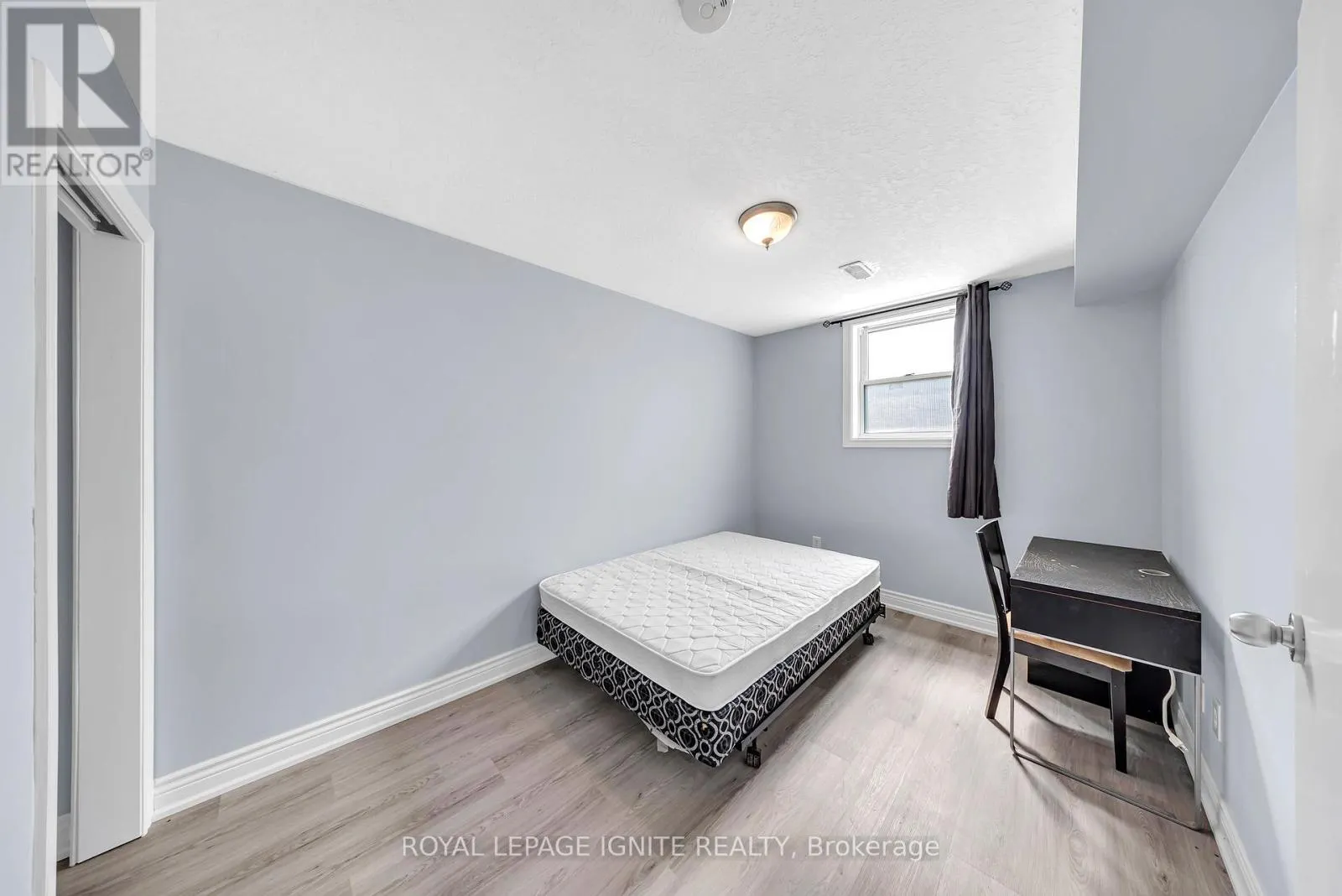 327 SPRUCE STREET