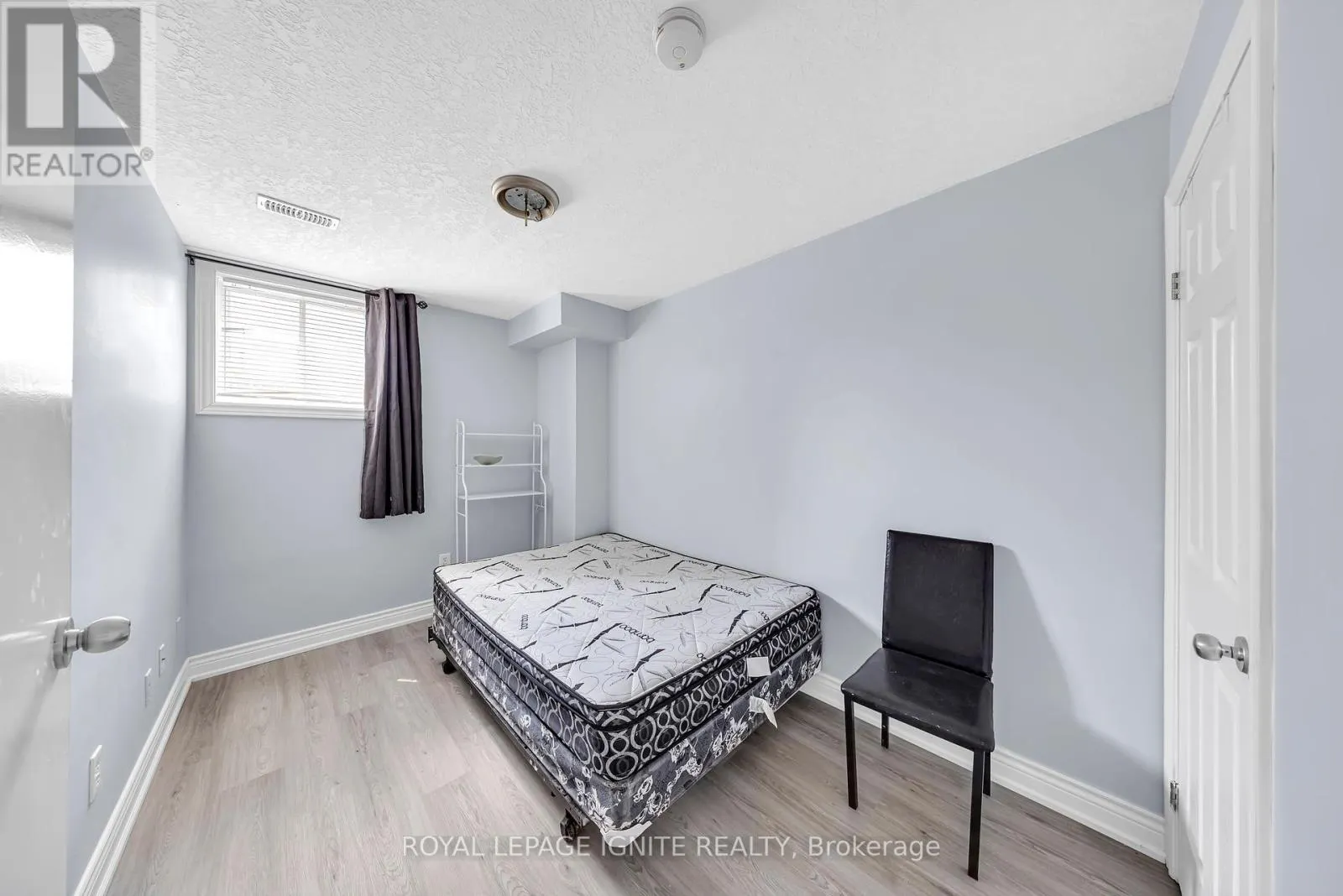 327 SPRUCE STREET
