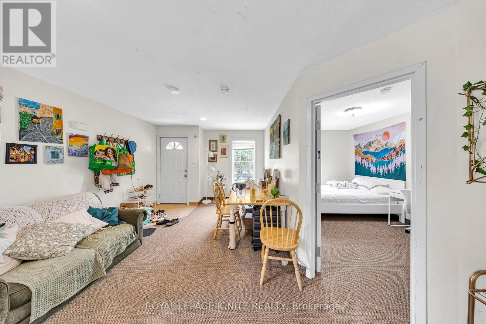 327 SPRUCE STREET