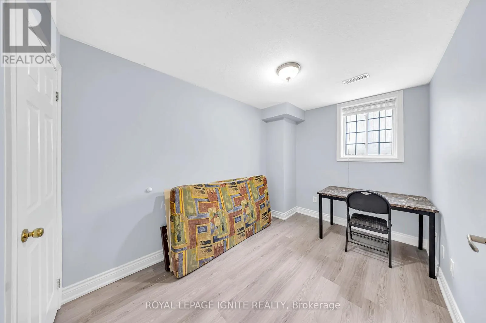 327 SPRUCE STREET