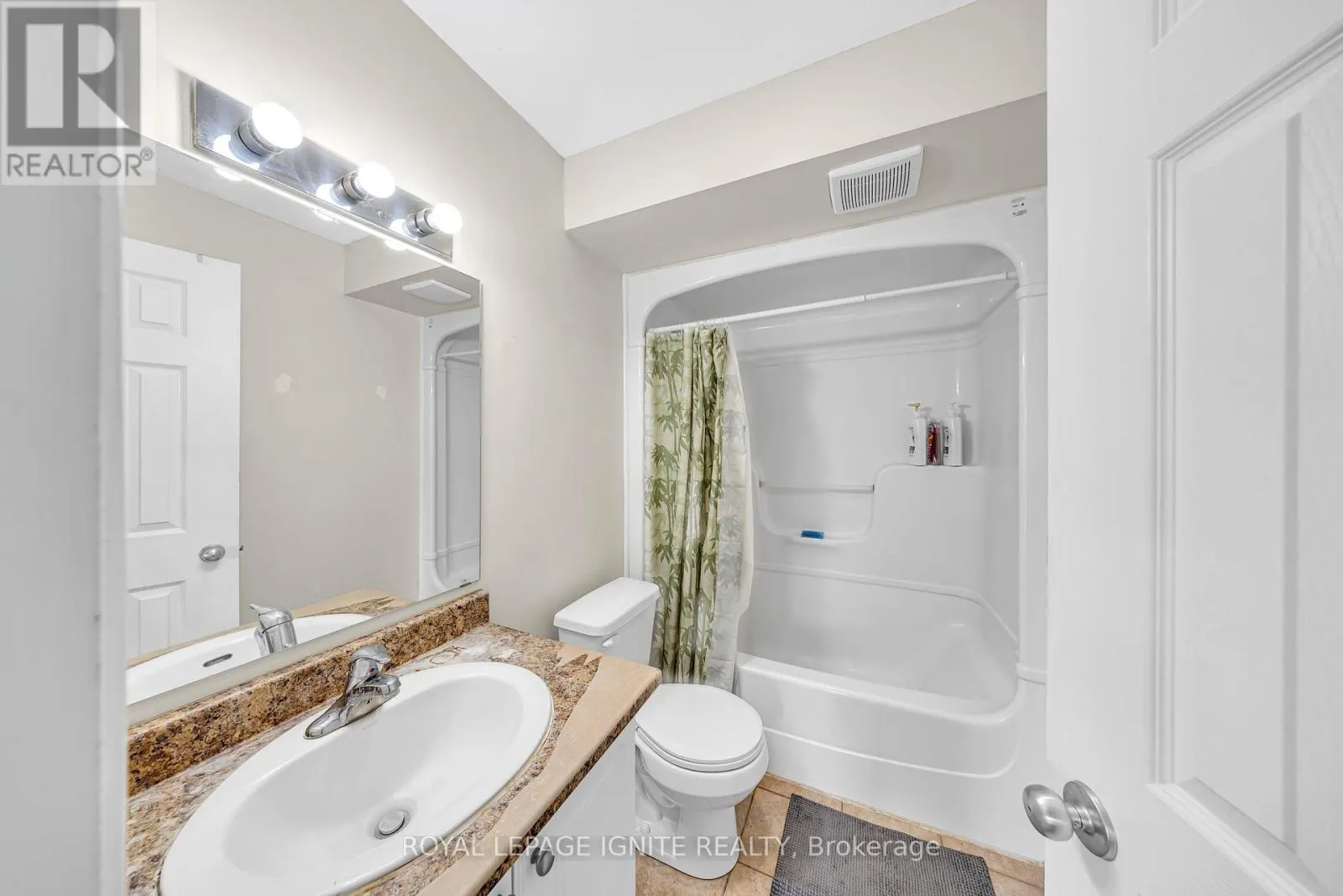 327 SPRUCE STREET