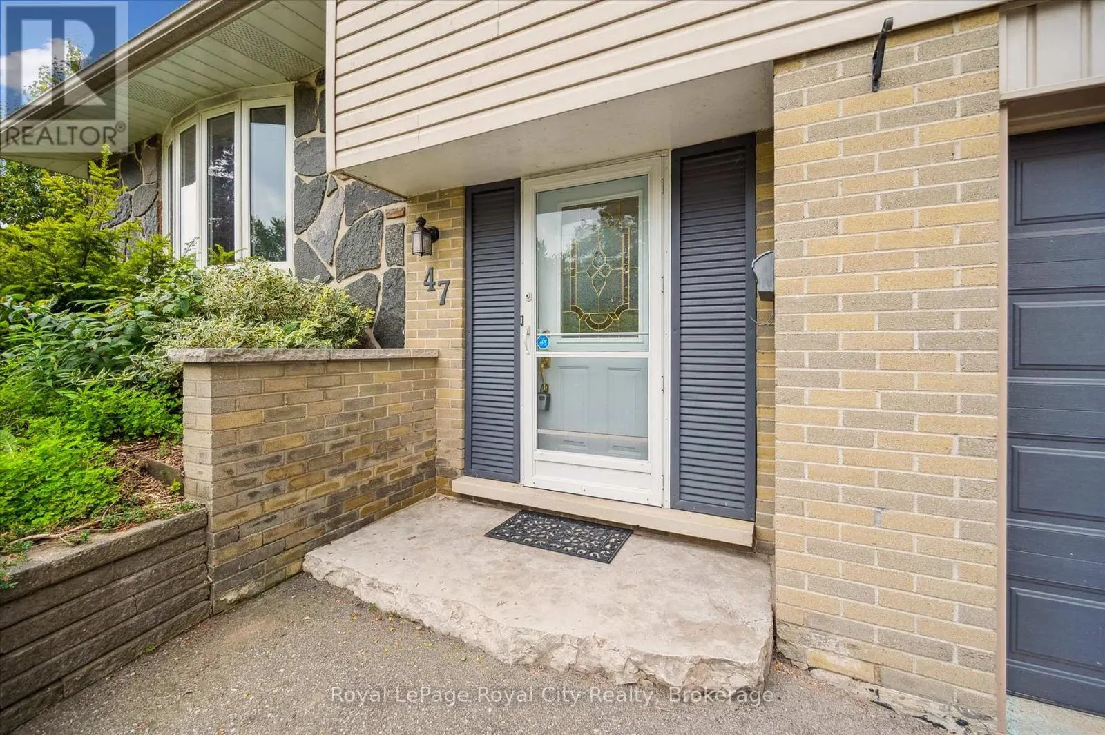 47 ARGYLE DRIVE