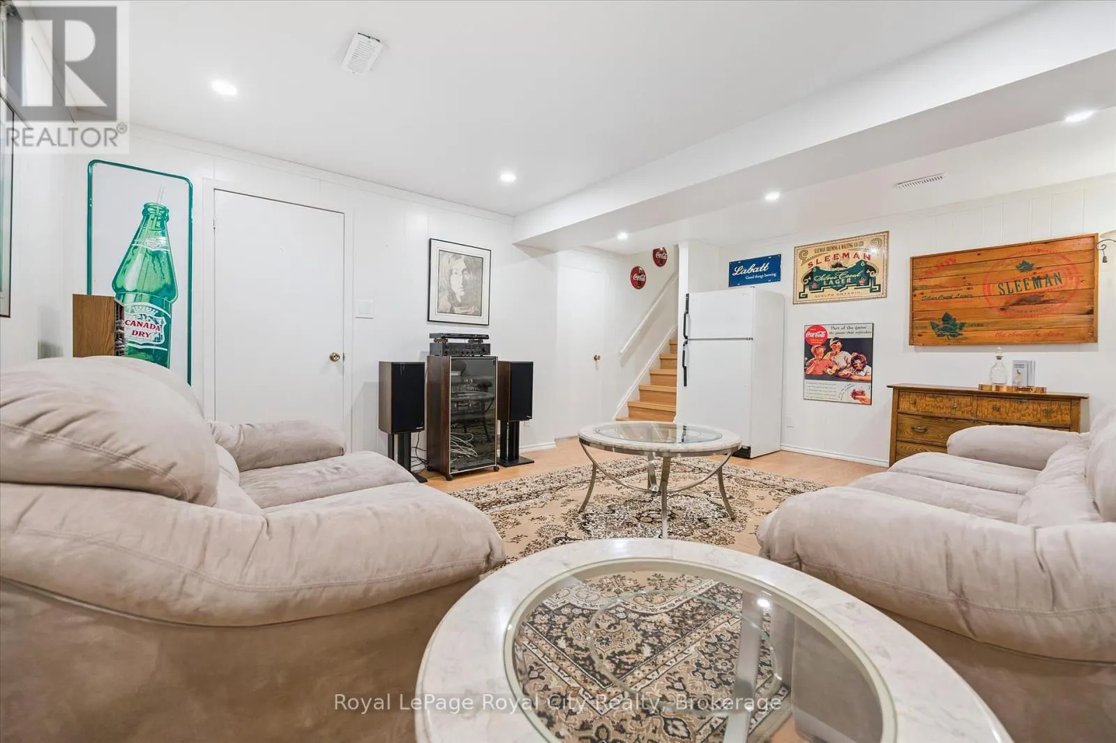 47 ARGYLE DRIVE