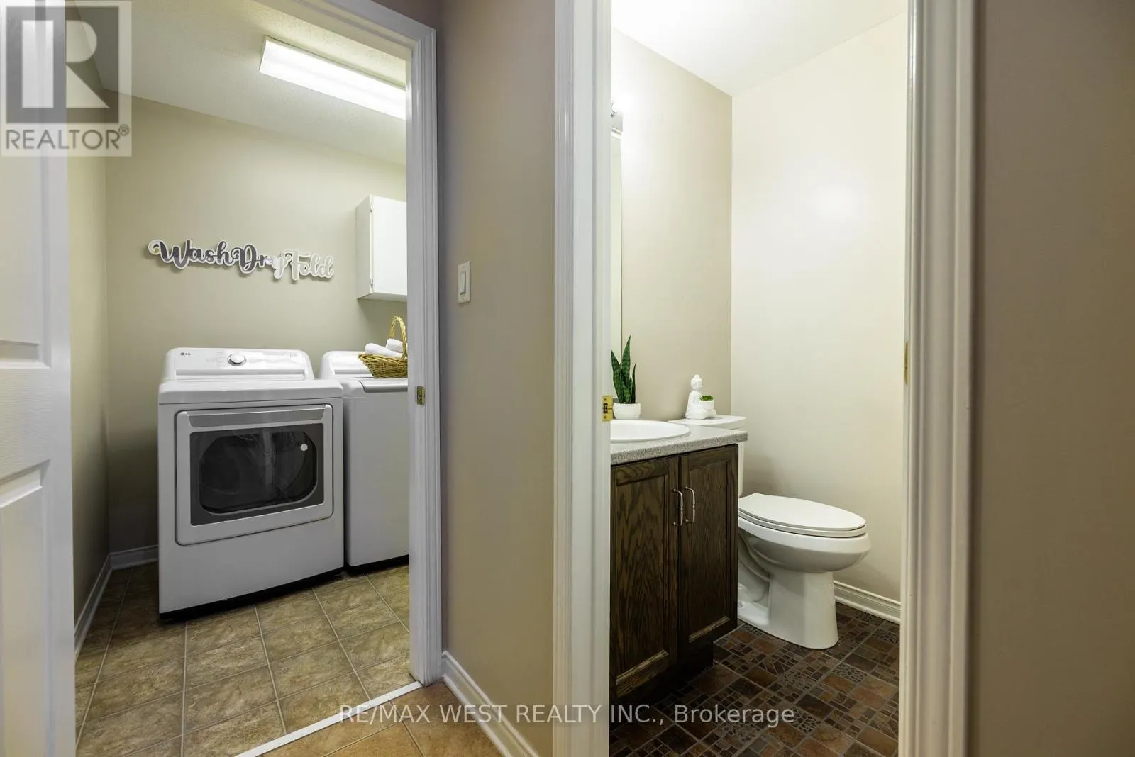 214 CASTLEGARTH CRESCENT