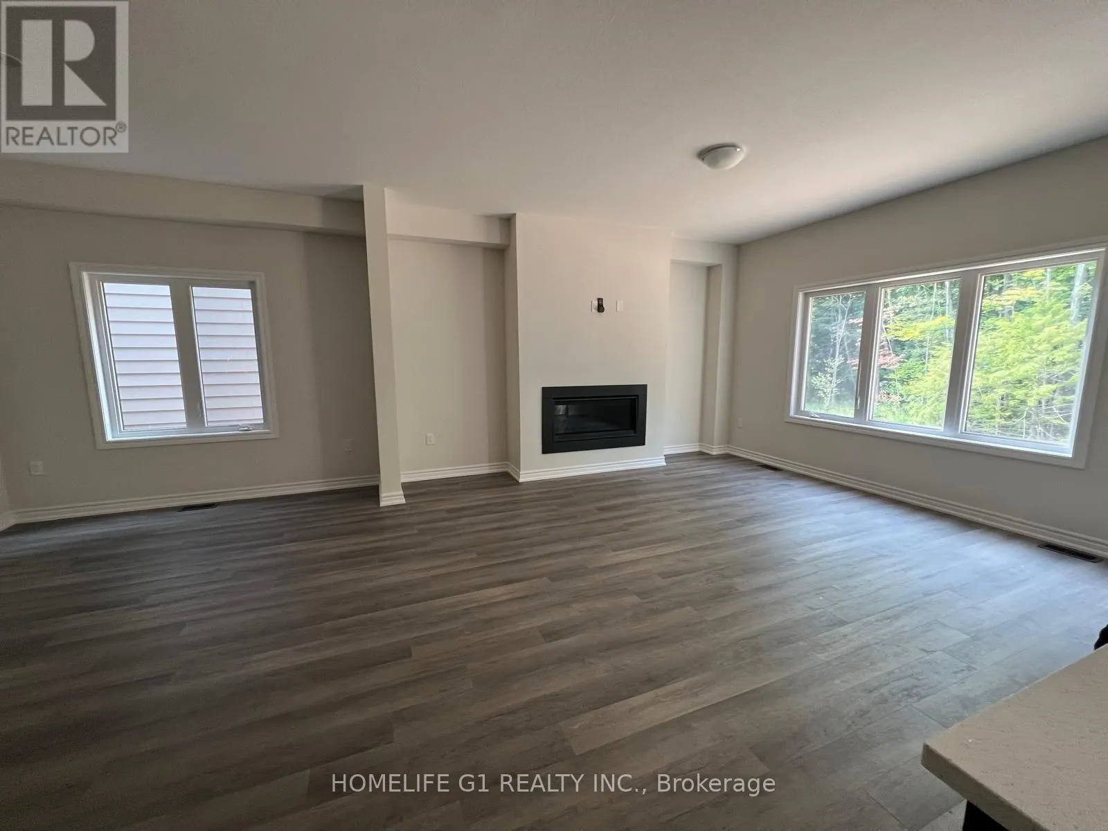 415 BEECHWOOD FOREST LANE