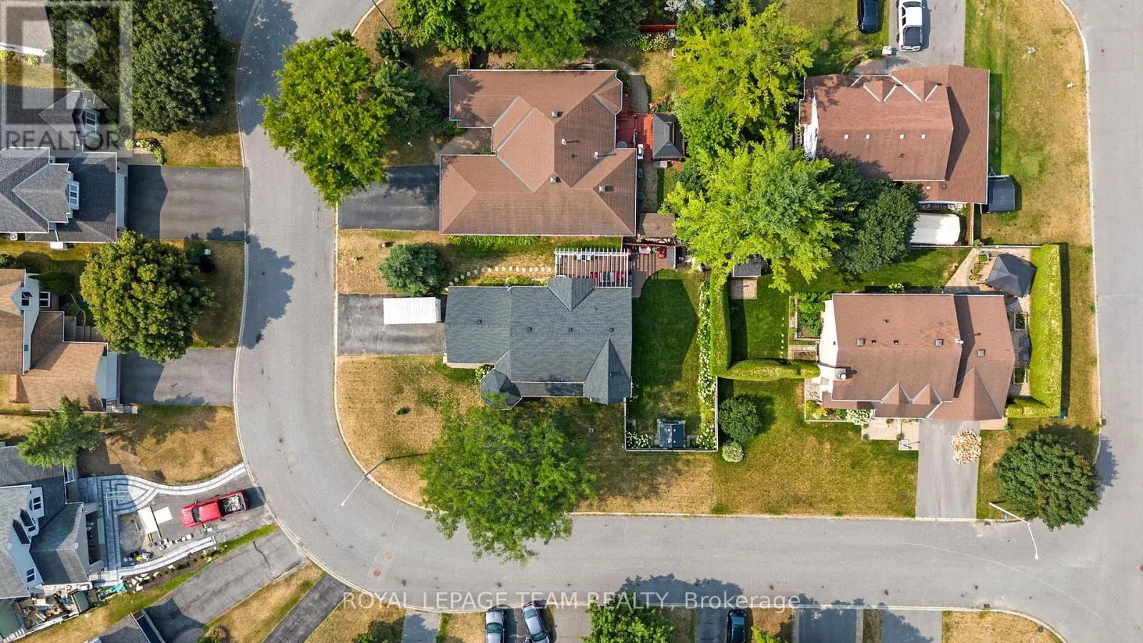4 CANDOW CRESCENT