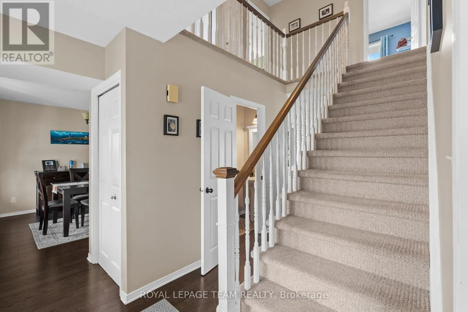 4 CANDOW CRESCENT