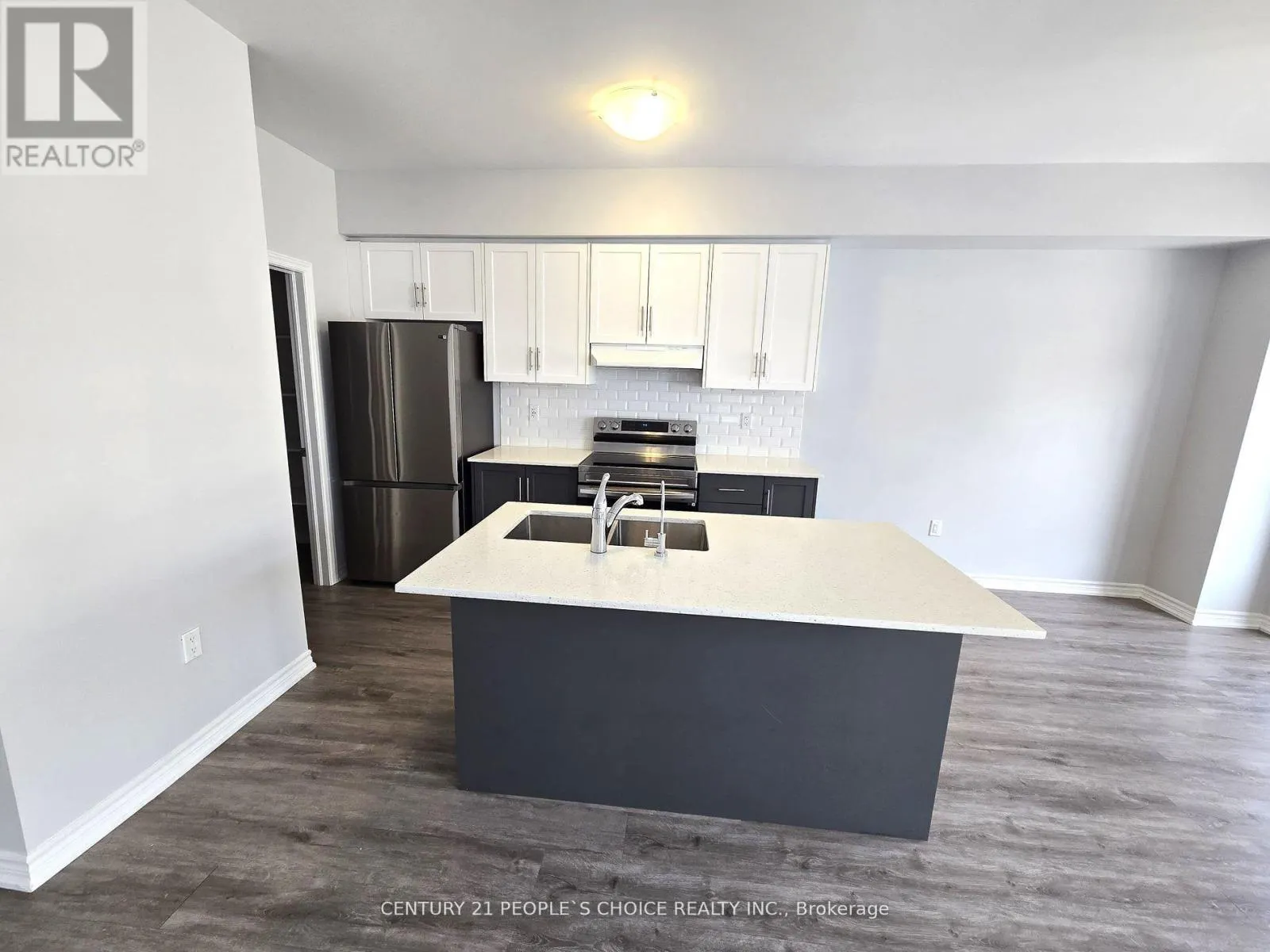 47 - 314 EQUESTRIAN WAY