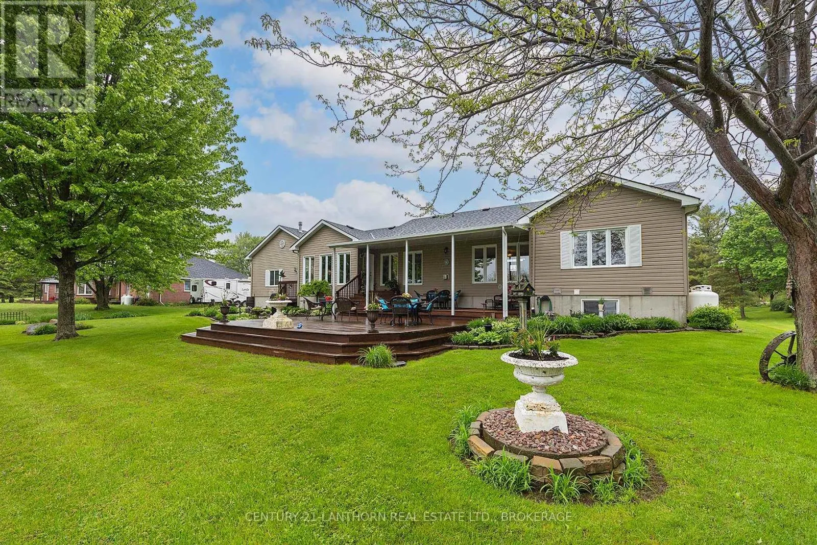 9430 COUNTY 2 ROAD W