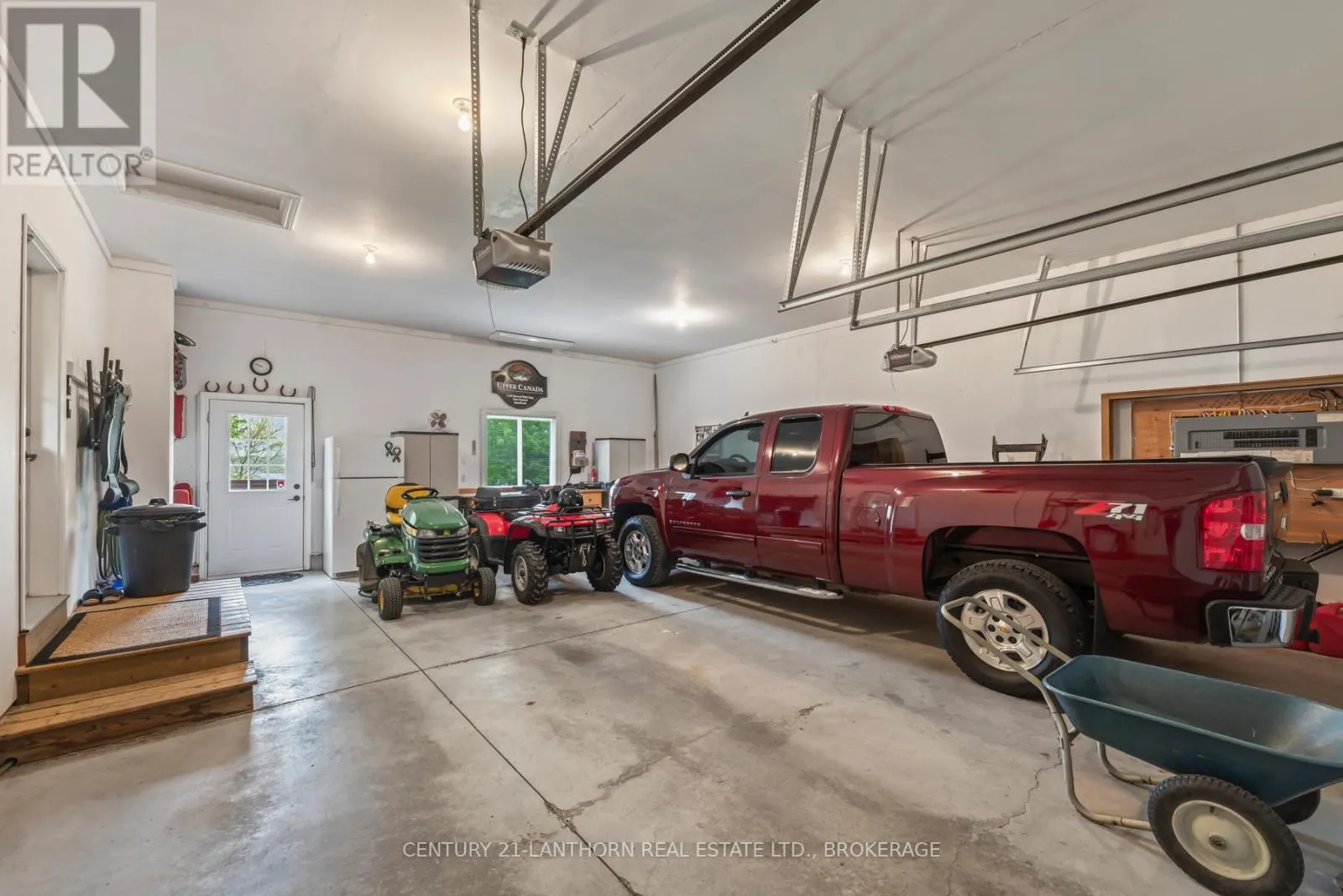 9430 COUNTY 2 ROAD W