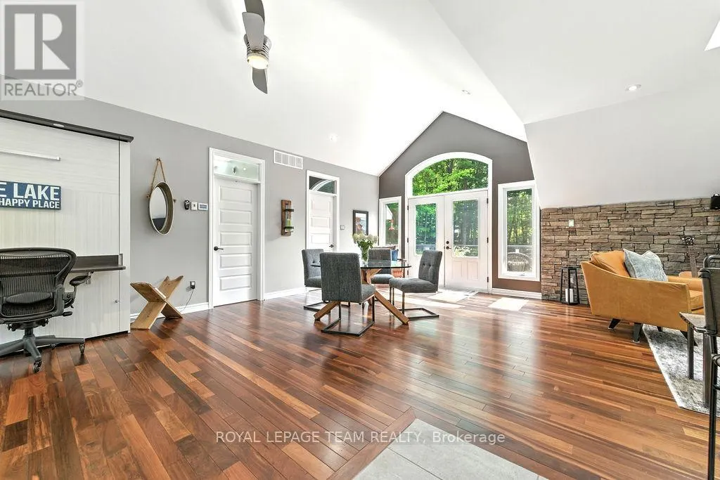 104 PENNY LANE
