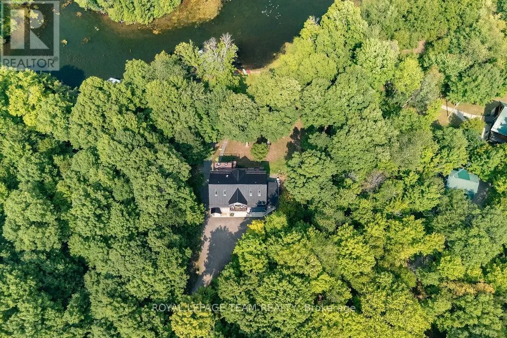 104 PENNY LANE