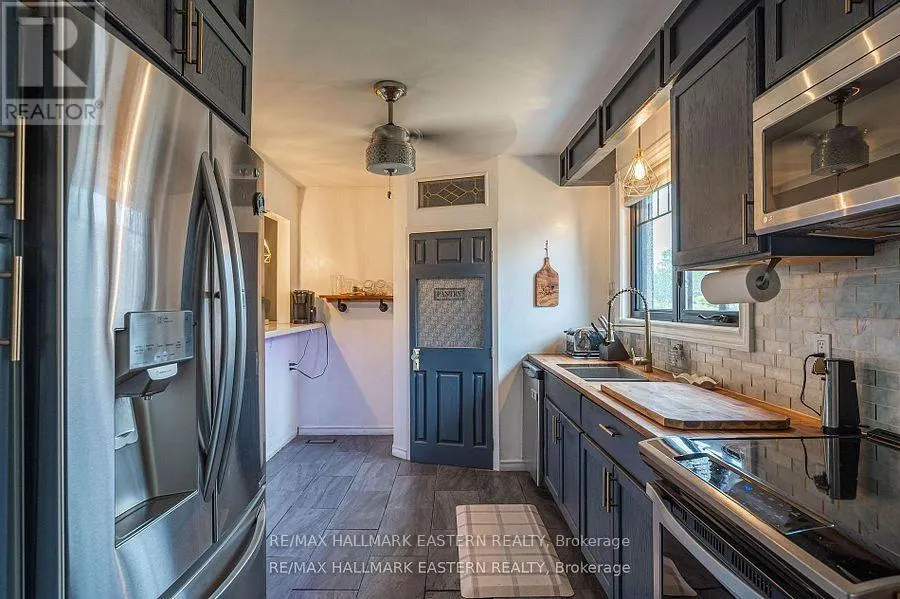 97 PEACOCK BOULEVARD