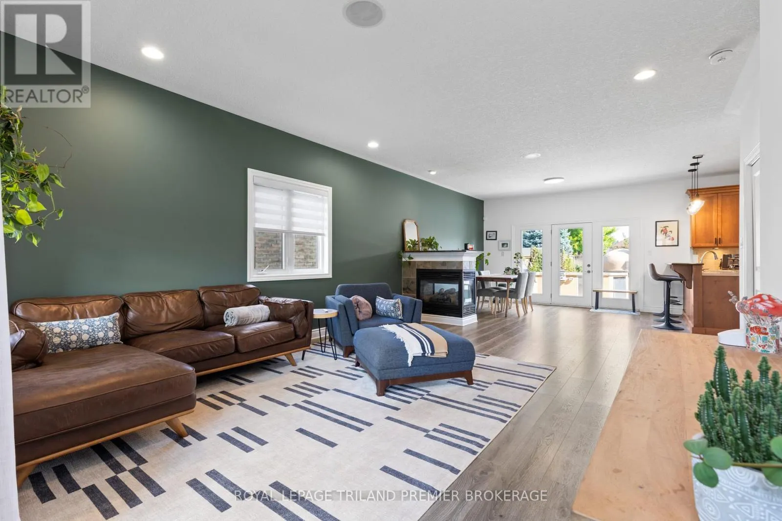 13 KANTOR COURT