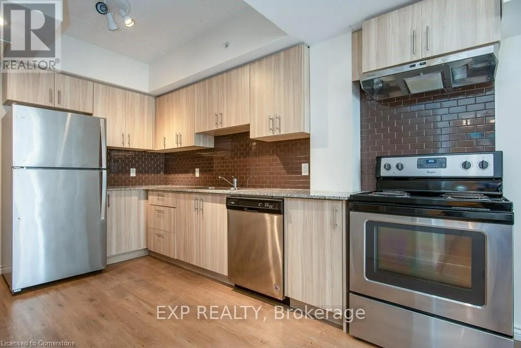 G202 - 275 LARCH STREET