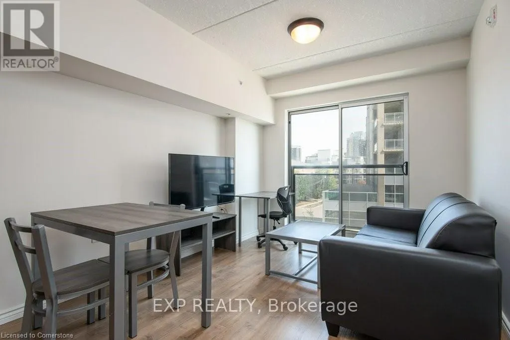 G202 - 275 LARCH STREET