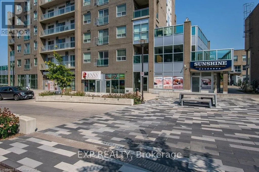 G202 - 275 LARCH STREET