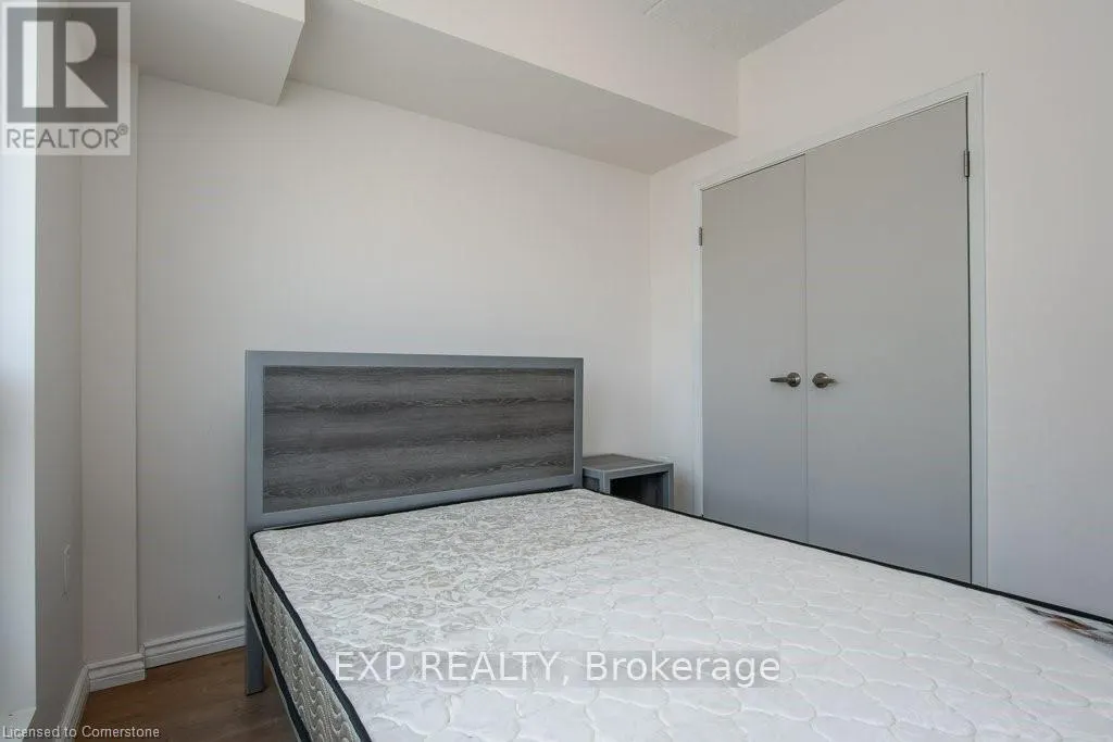 G202 - 275 LARCH STREET
