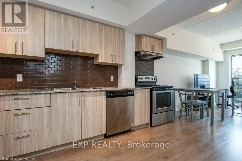 G202 - 275 LARCH STREET