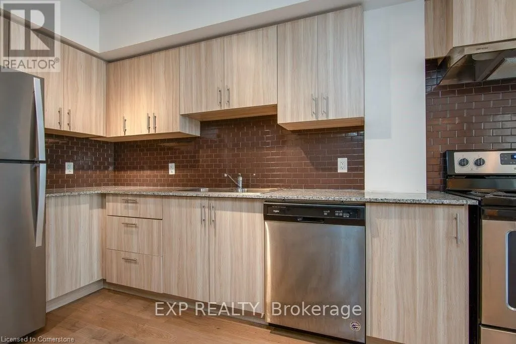 G202 - 275 LARCH STREET