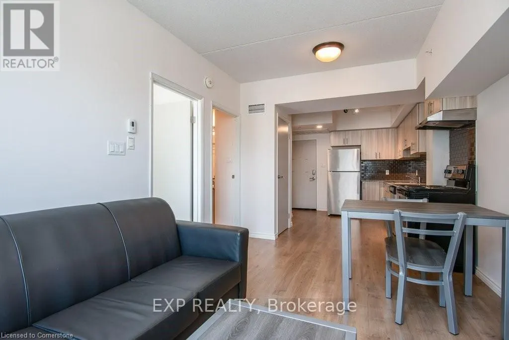 G202 - 275 LARCH STREET