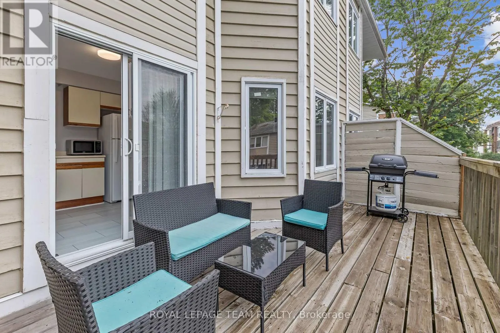 1120 CHIMNEY HILL WAY