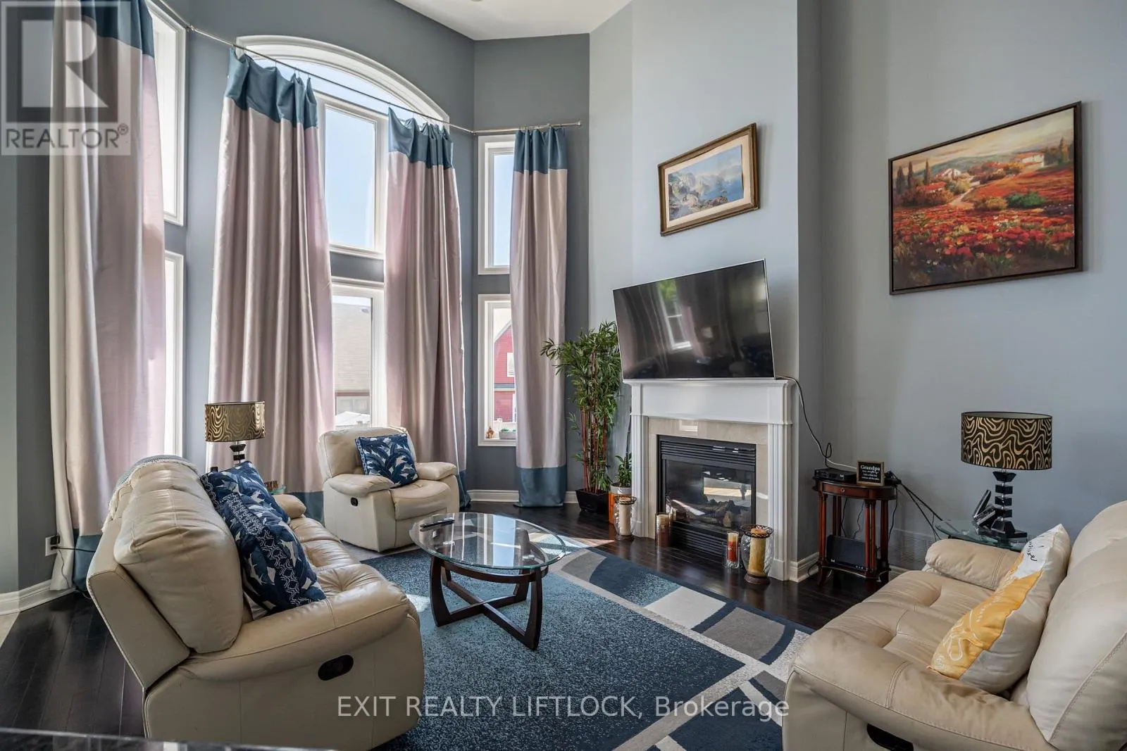 399 LAKESHORE ROAD