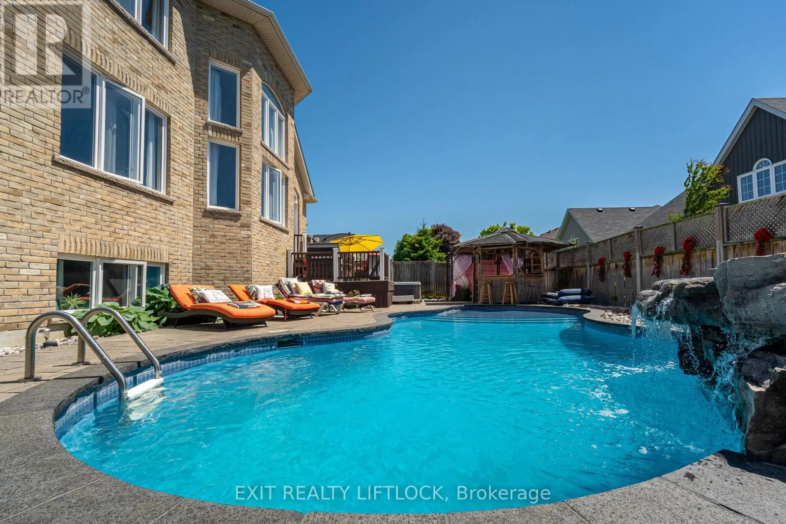 399 LAKESHORE ROAD